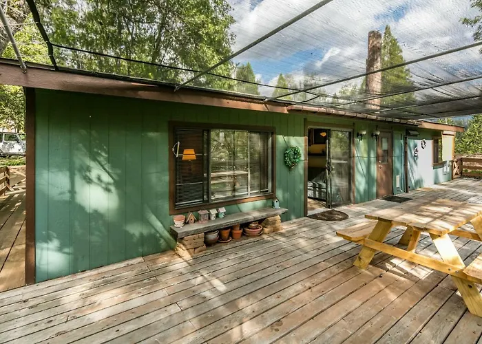Yosemite Cabin